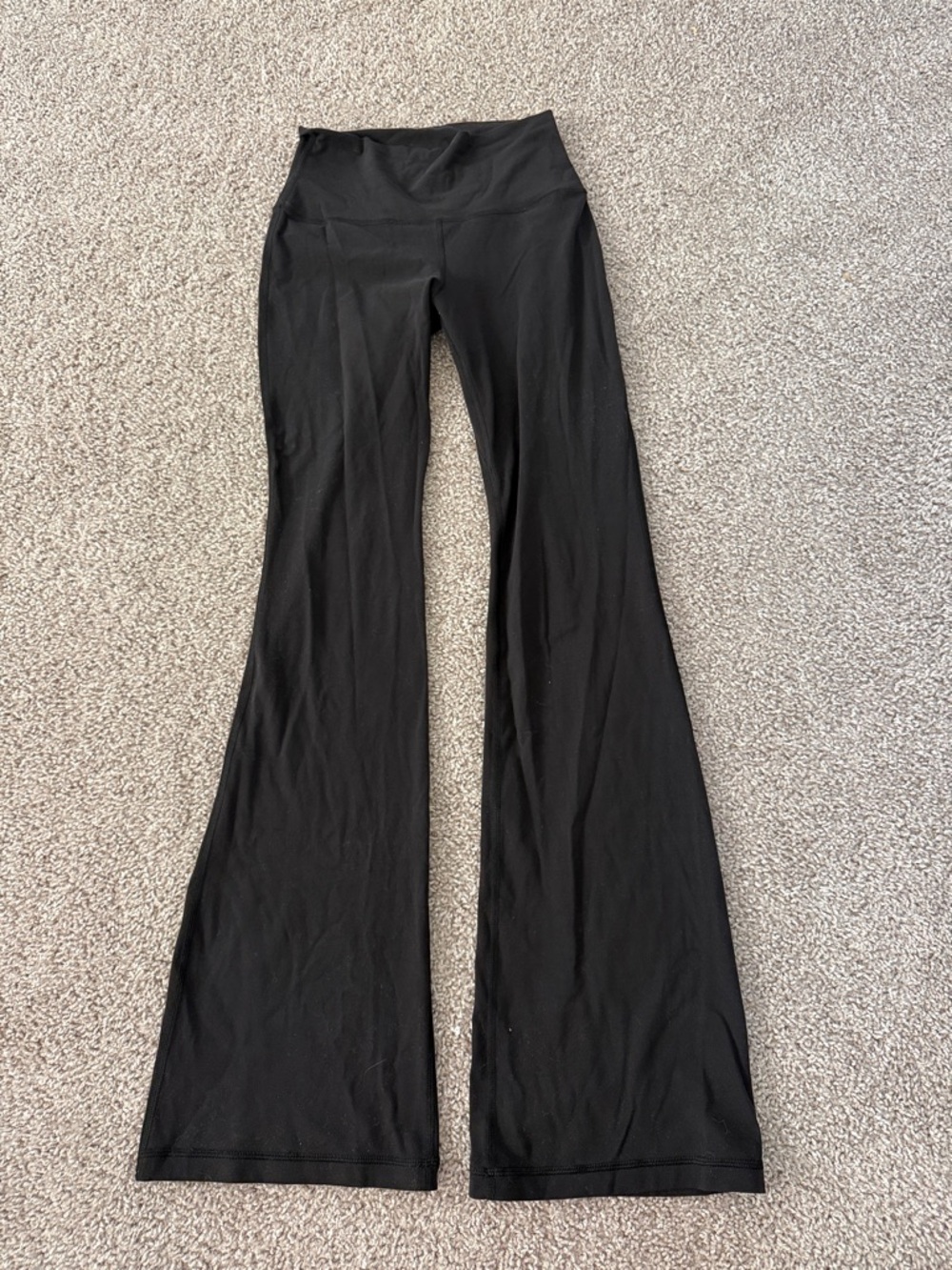 Aritzia Butter Cheeky Hi-Rise Flare 32” Leggings